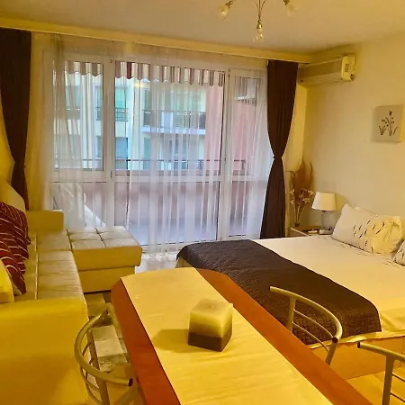 Apartmán Beachfront With Sea Views Sveti Vlas