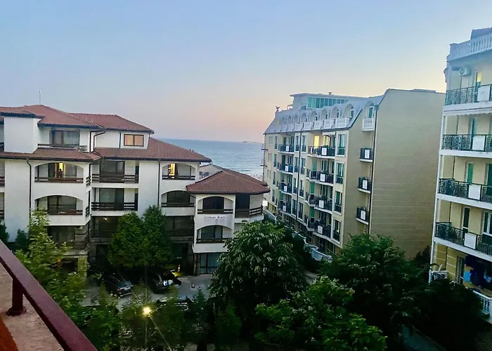 Beachfront With Sea Views דירה סבטי ולאס